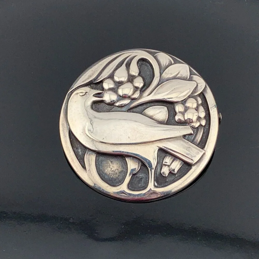 Georg Jensen Bird With Berries Sterling Silver #175 Brooch Denmark J904